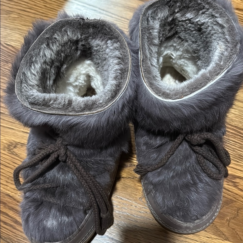 Brown Winter Boots with Plush Lining